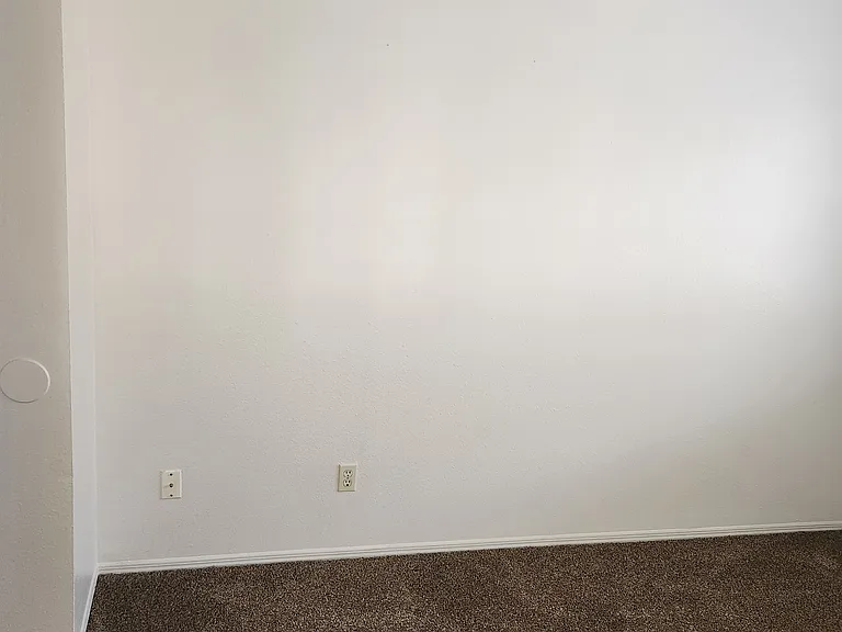 2721 W Estrella Dr — Photo 32
