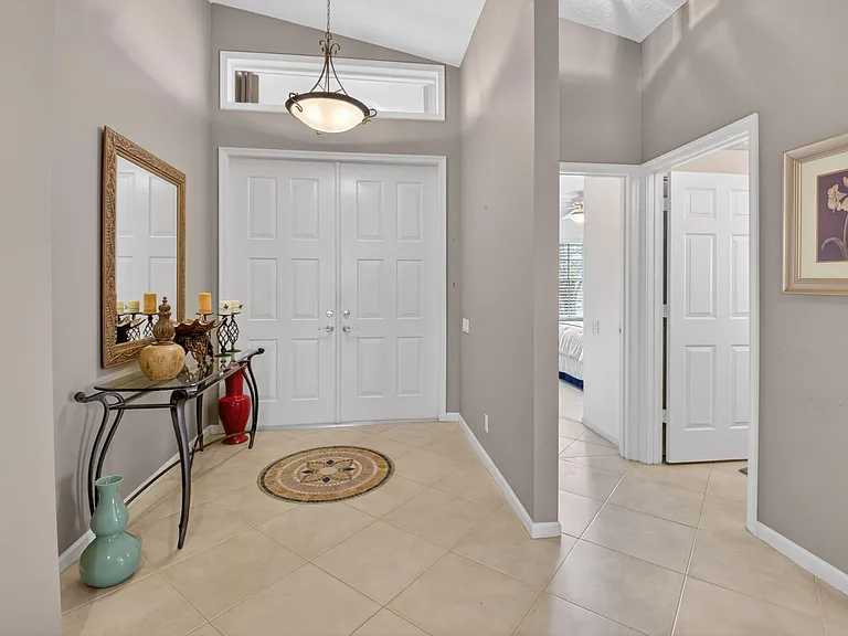5256 Glenville Dr — Photo 6