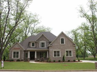 114 Prince Plaza Dr, Bonaire, GA 31005