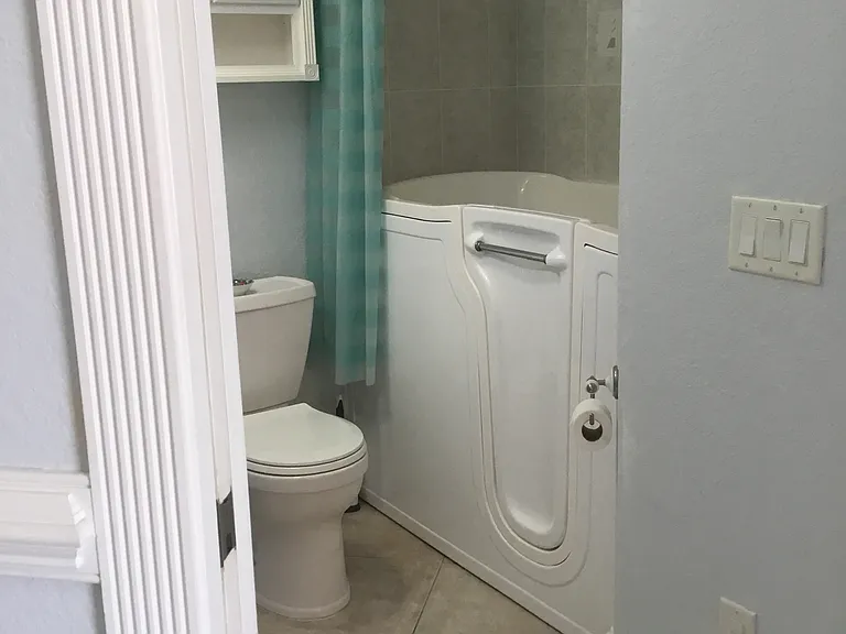 1328 Santa Rosa Ct — Photo 11