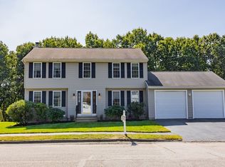4 High Rock Ln, Worcester, MA 01609