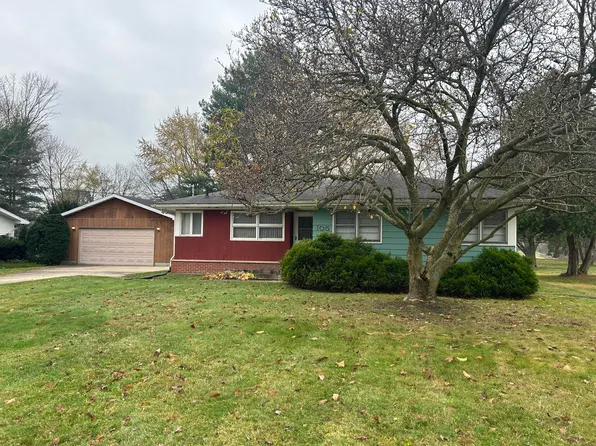 105 Golfview Rd, Michigan City, IN 46360