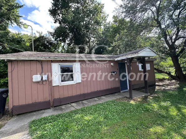 1224D Marion St, Danville, IL 61832