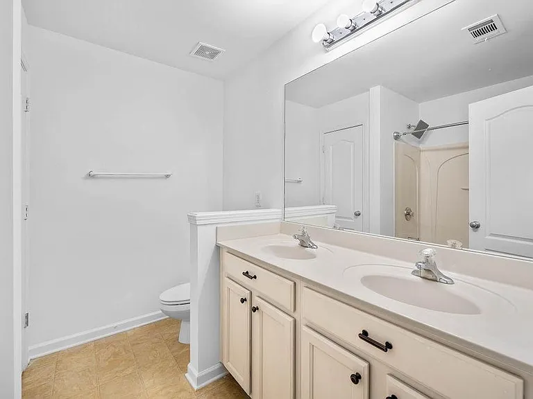 2677 Cedar Dr — Photo 15