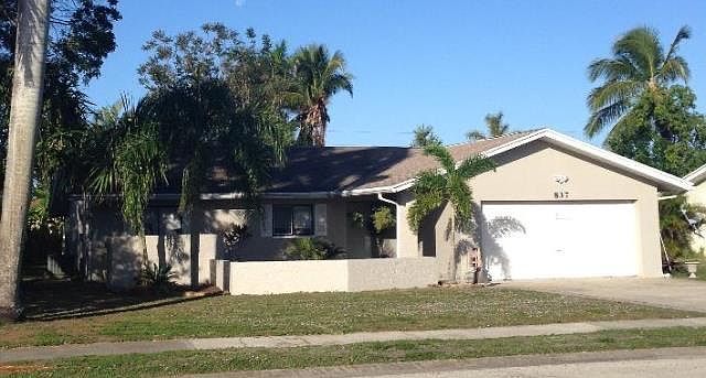 1st image of 837 Xavier Ave N