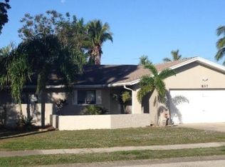 837 Xavier Ave N, Fort Myers, FL 33919