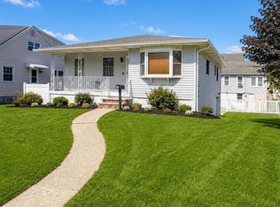 26 Coney Rd, Little Falls, NJ 07424