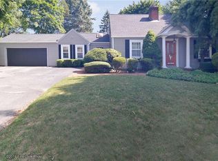 285 Hillard Ave, Warwick, RI 02886
