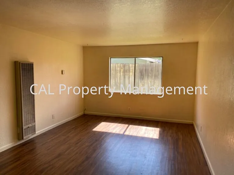 213 Ellis St — Photo 3