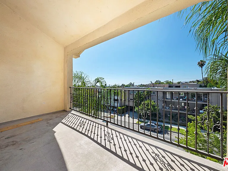 650 E Palm Ave #302 — Photo 14