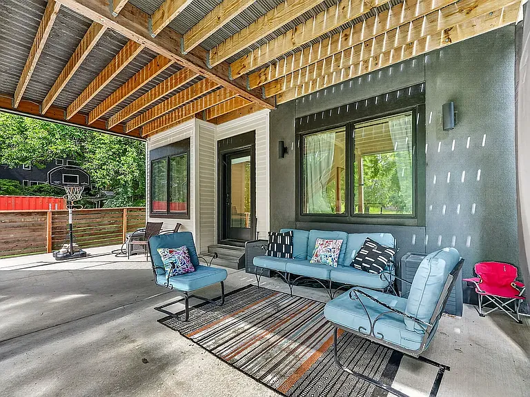 1742 Belleview Ave — Photo 42