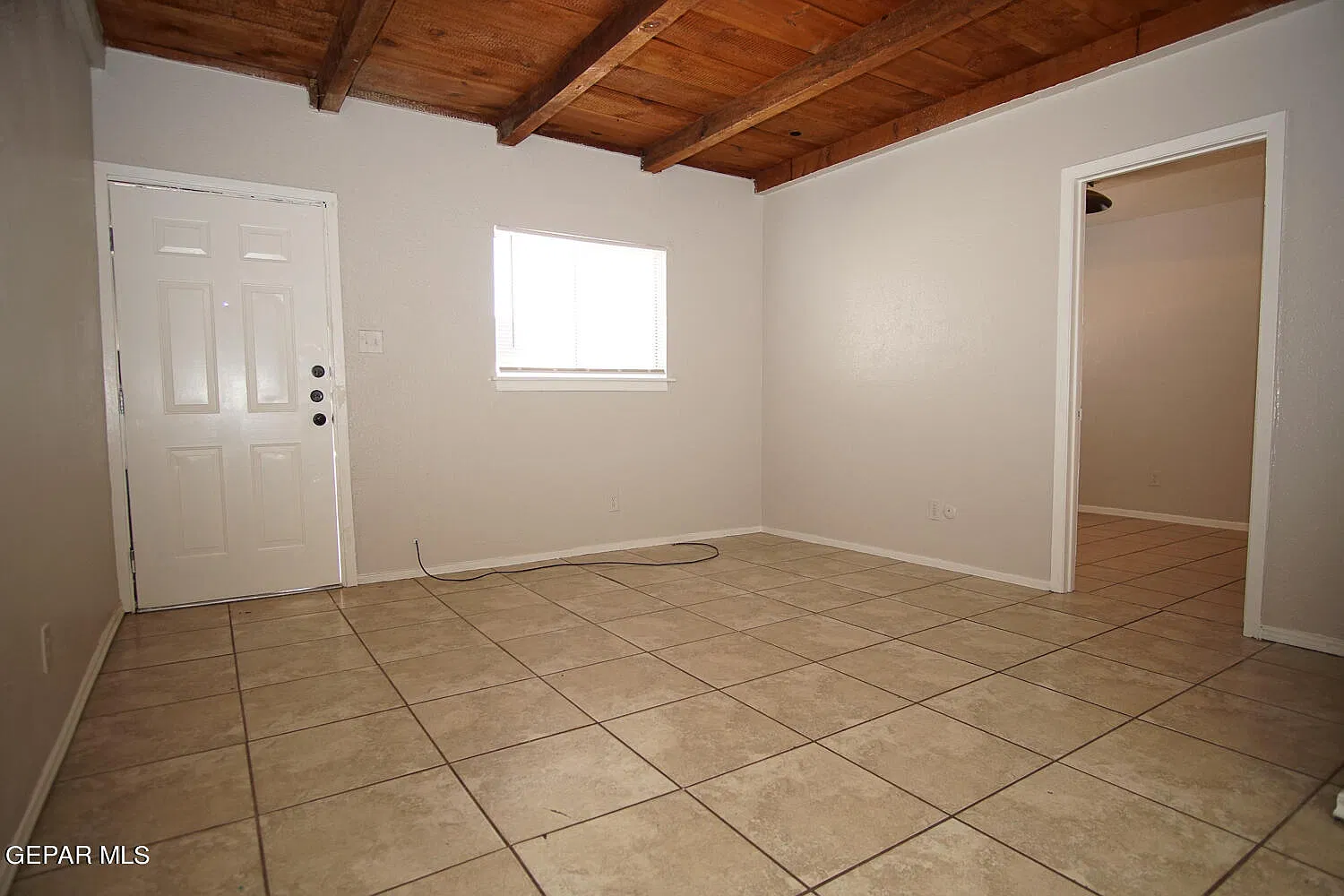 1 bed, 1.0 bath, 460 sqft, $745 — Photo 3