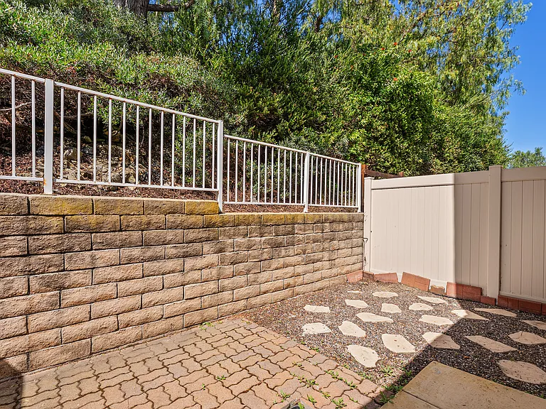 5847 E Rocking Horse Way #6 — Photo 24