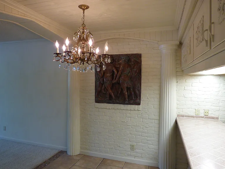 6016 S Land Park Dr — Photo 5