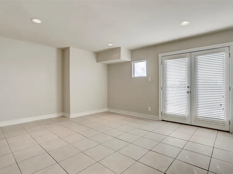 9133 Creekstone Lake Dr — Photo 23
