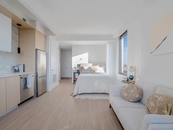 98-08 Queens Boulevard image 2 of 15