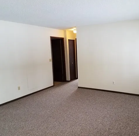 518 Oak Avenue - 7 — Photo 4