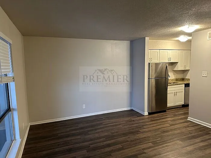 6023 Barton St — Photo 4