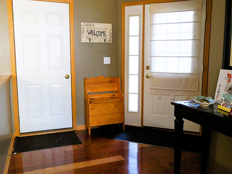 2212 White Water Way — Photo 5