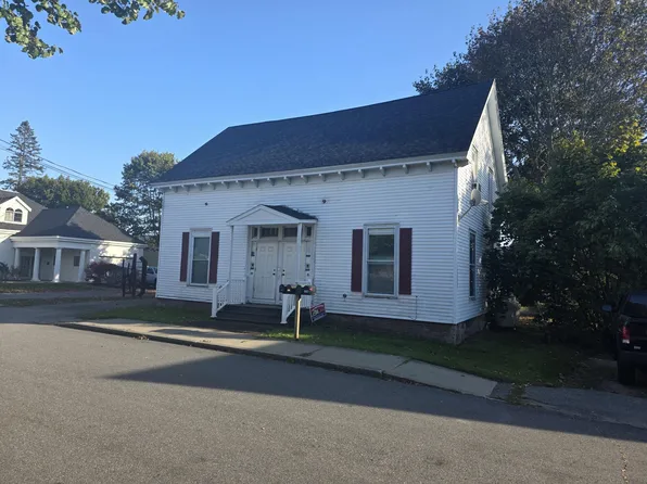 12 Grace Street, Rockland, ME 04841