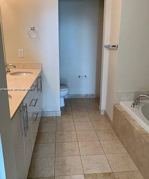 3330 NE 190th St #1018 — Photo 14