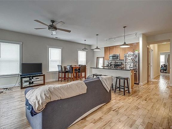 4th image of 1214 McDonough St #B