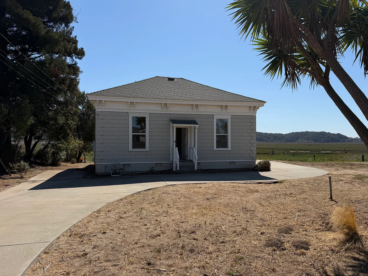 3 bed, $3,000 — Photo 3
