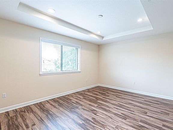 5th image of 6094 Live Oak Ct APT A