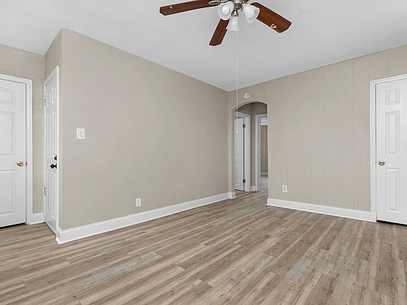 4th image of 1136 Steelton Ave #2