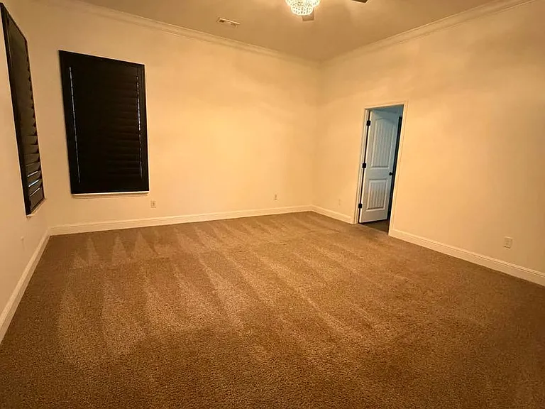 329 E Greystone Sq — Photo 10