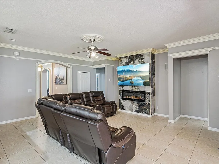480 Rob Roy Dr — Photo 6