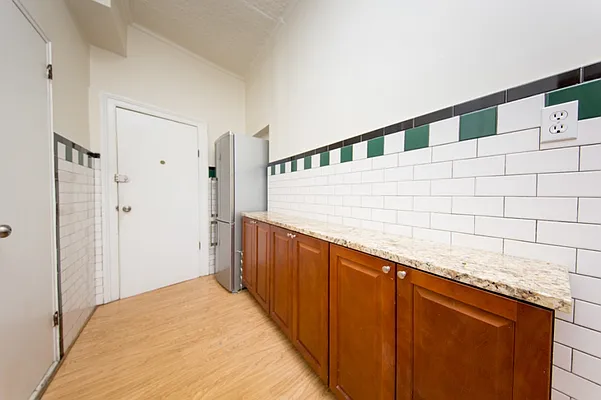 Rented by MNS | media 24