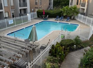 3220 69th St APT F5, Galveston, TX 77551