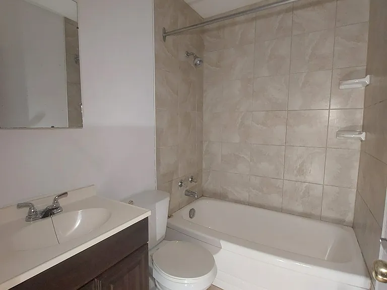 110 Breton Rd #4 — Photo 5