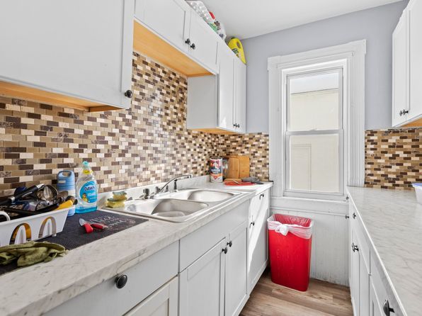 manchester-new-hampshire-74303983 picture