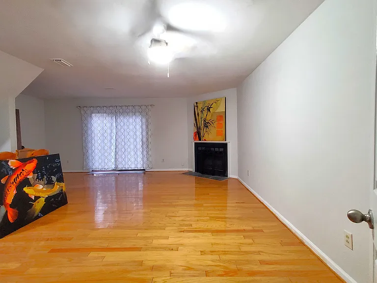 119 Woodbridge Ln — Photo 11