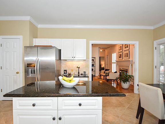 5th image of 2907 Saintfield Pl