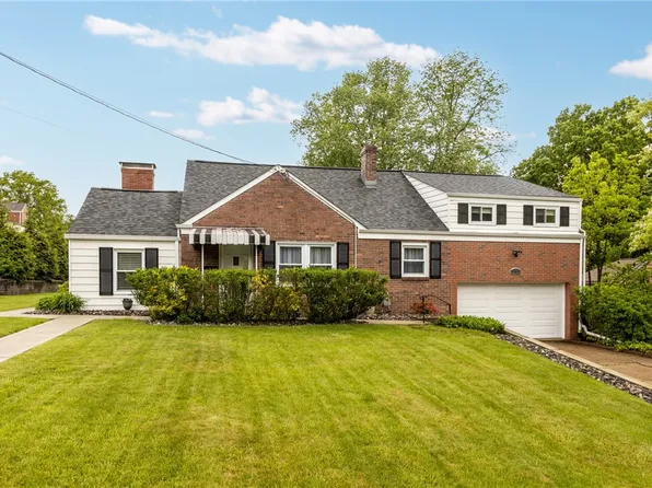 202 Pickwick Dr, Bethel Park, PA 15102