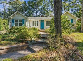 38 Longview Ave, Rocky Point, NY 11778