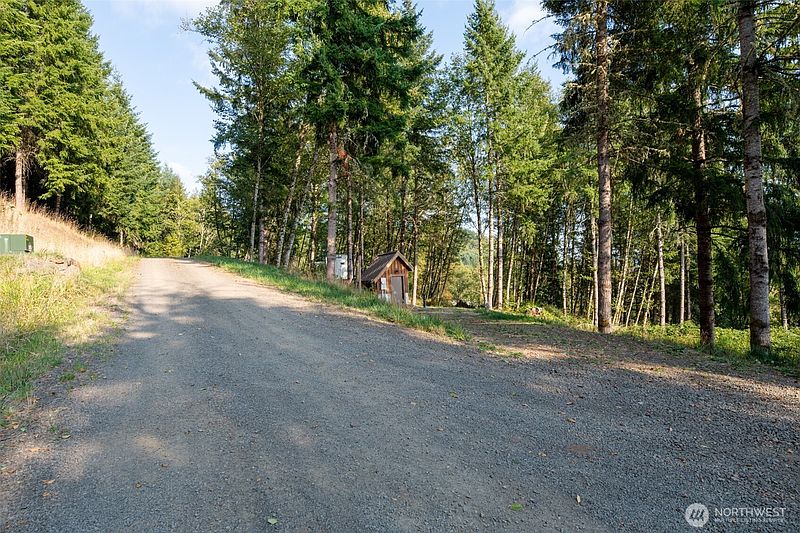 4th image of 189 Kjesbu Road
