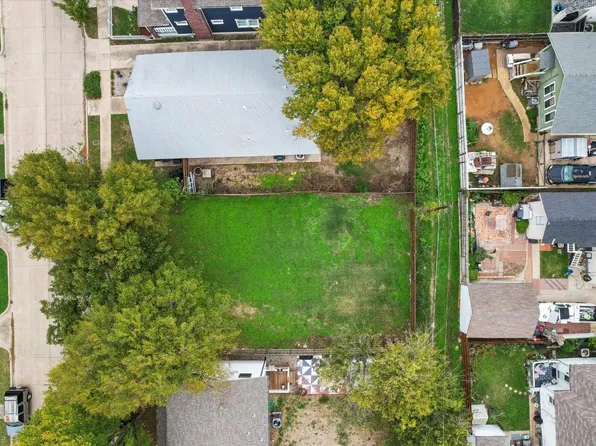 1907 S Adams St, Fort Worth, TX 76110