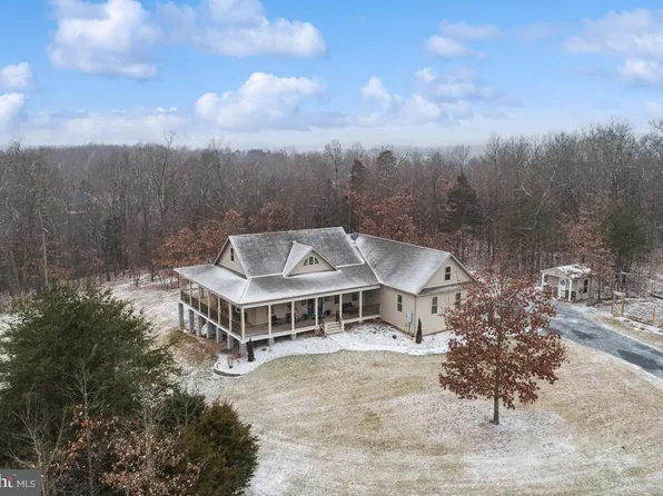 491 Depot Mills Dr, Gerrardstown, WV 25420