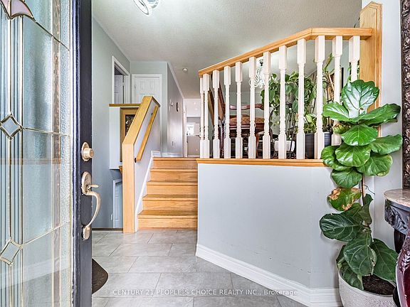4th image of 60 Red Maple Dr