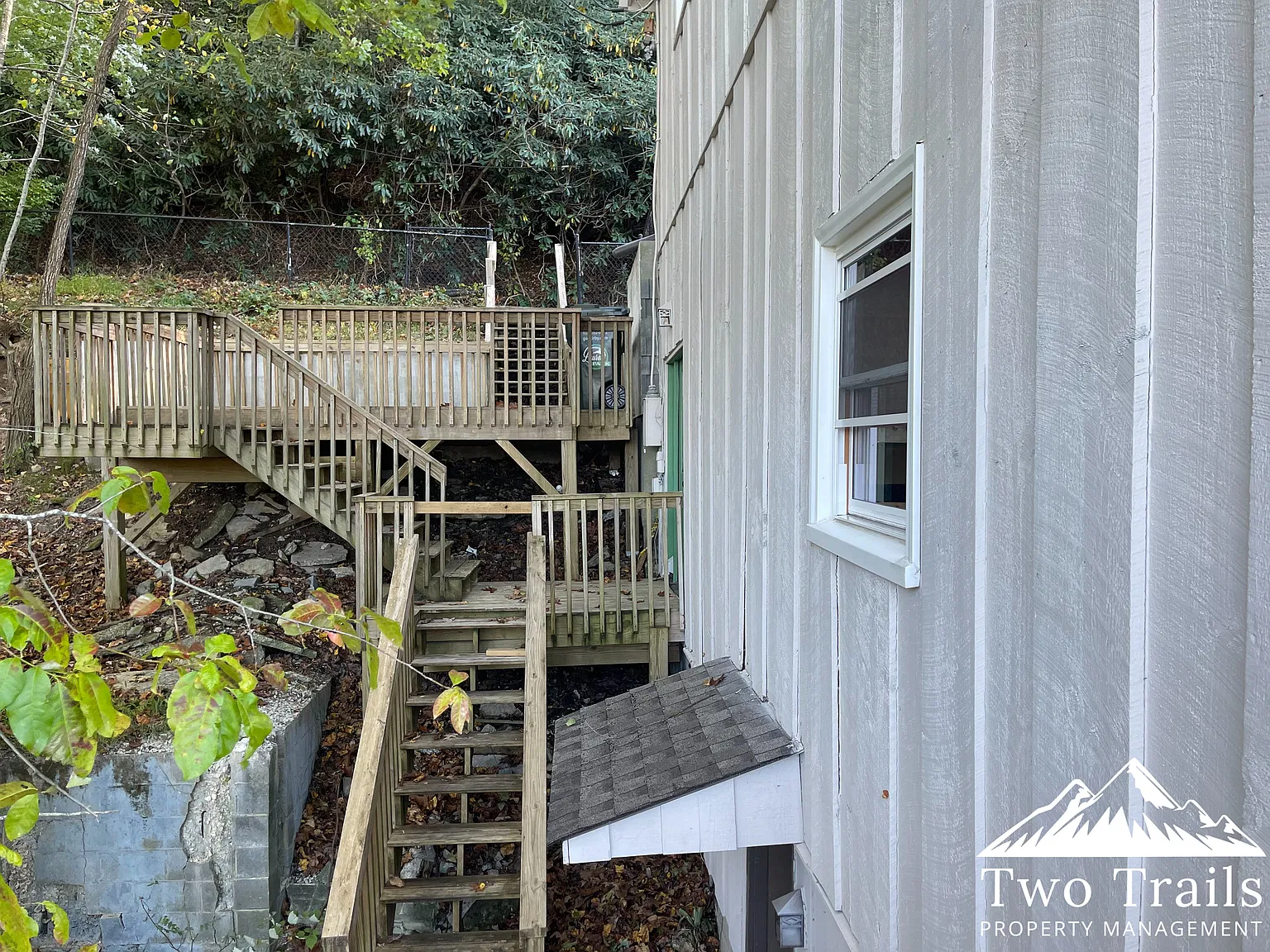 3 bed, 1200 sqft, $2,400 — Photo 3