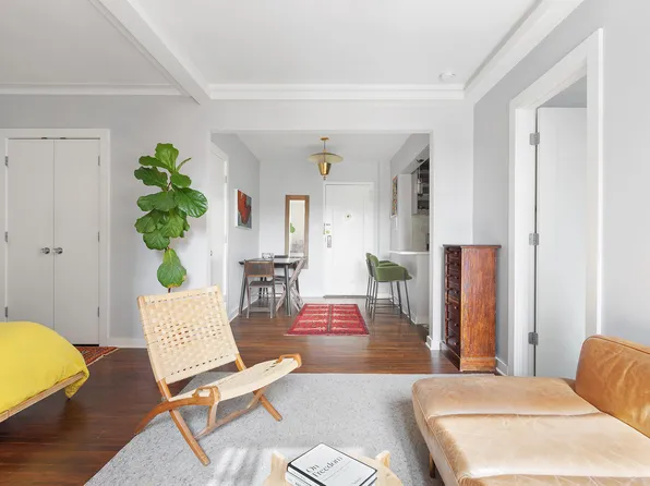 110 Ocean Parkway image 1 of 9