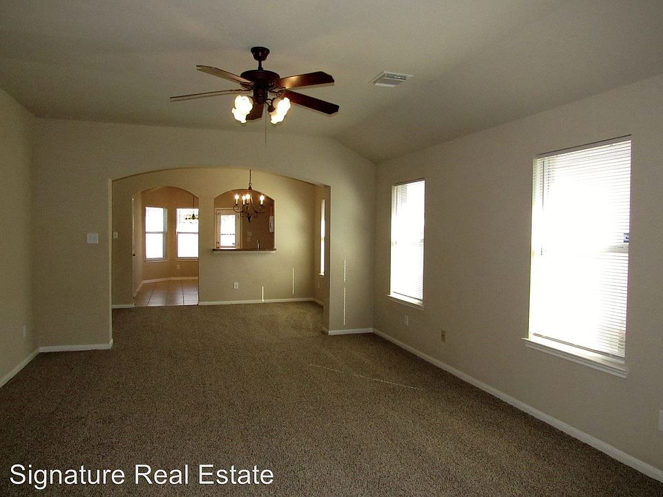 2nd image of 20746 Pine Rain Ct