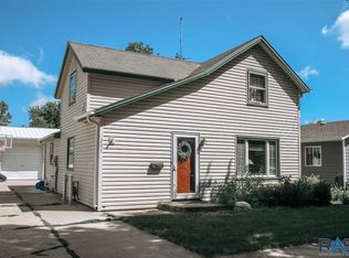 207 E Bishop St, Luverne, MN 56156