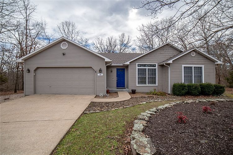 1st image of 14 Kirkdouglas Ln