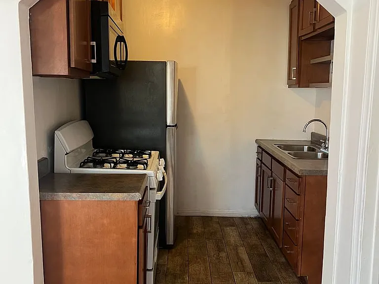 1118 N Norman Ct — Photo 3