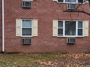 15 York Dr APT 1B, Edison, NJ